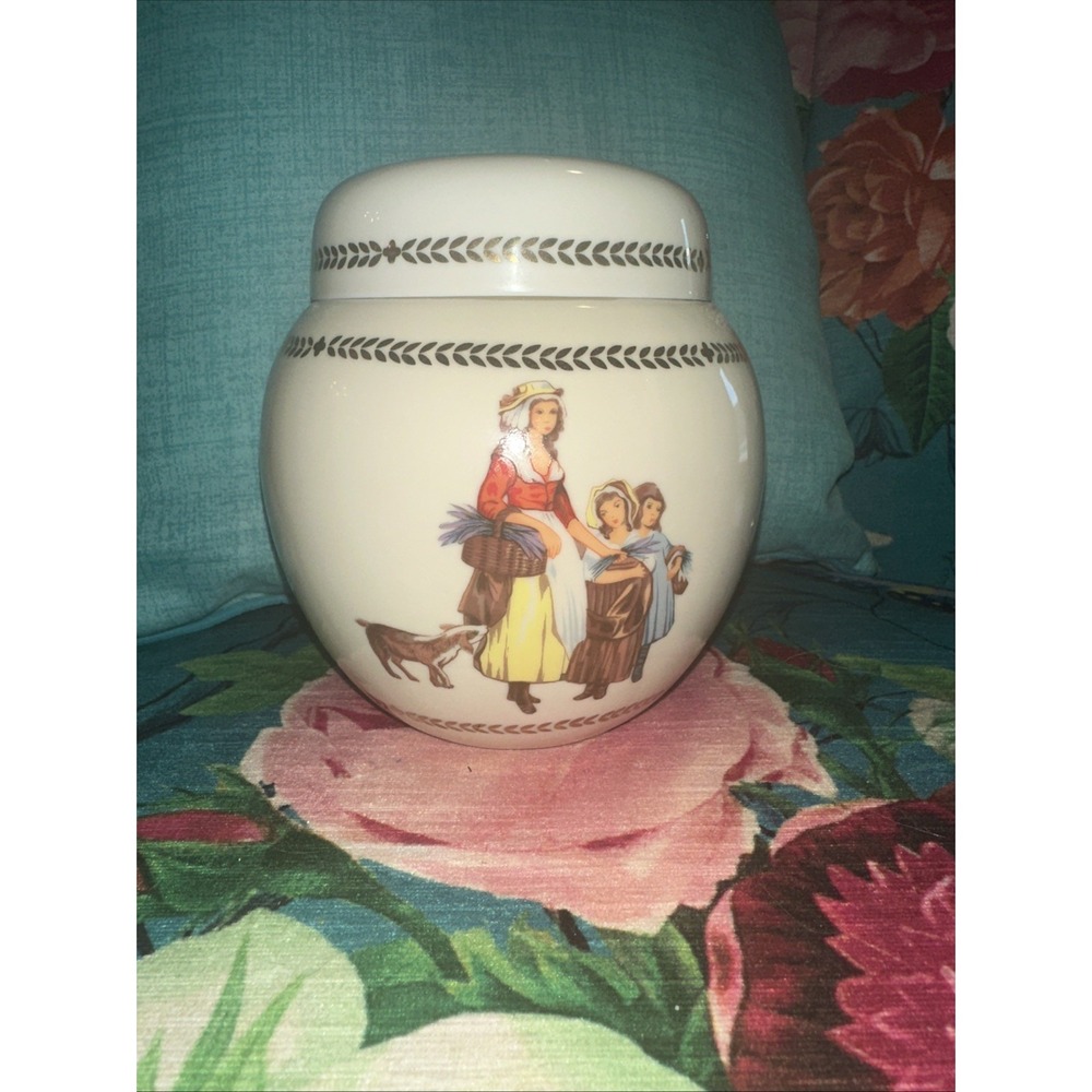 Vintage "Yardley" Commemorative Ginger Jar / Tea Caddy W/puff